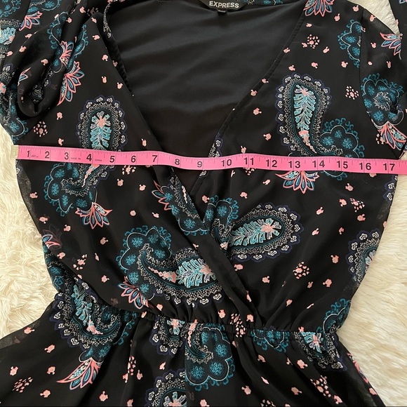 EXPRESS FLORAL ROMPER - Picture 3 of 9